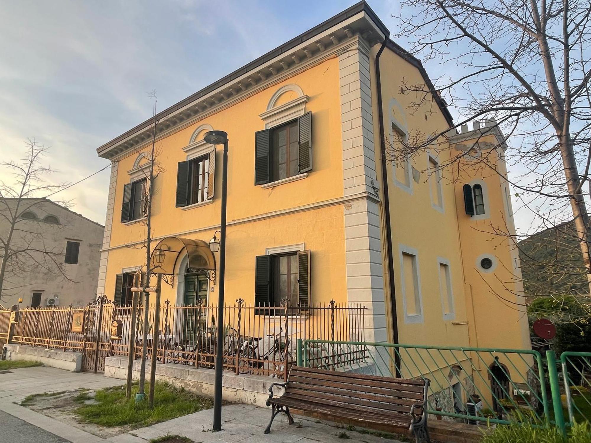 La Casa Sul Lungarno Apartment Uliveto Terme Luaran gambar